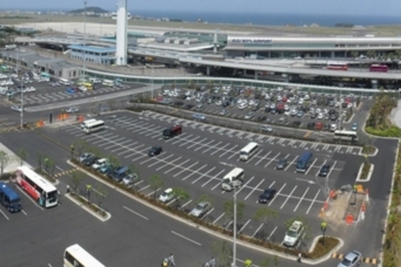 (제주일보) 제주공항 좌석난 심각…대형기 늘려야