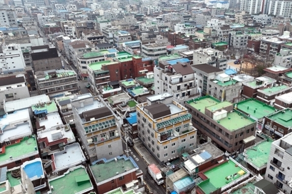 (경인일보) 무차별 갭투자로 양산된 깡통 전세… 빚 폭탄 터지면 '보증금 사기꾼' 신세