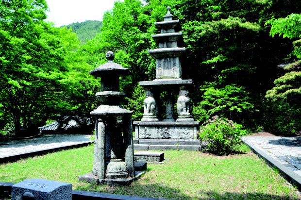 화엄사 4사자3층석탑(뒤쪽) <구례군 제공>