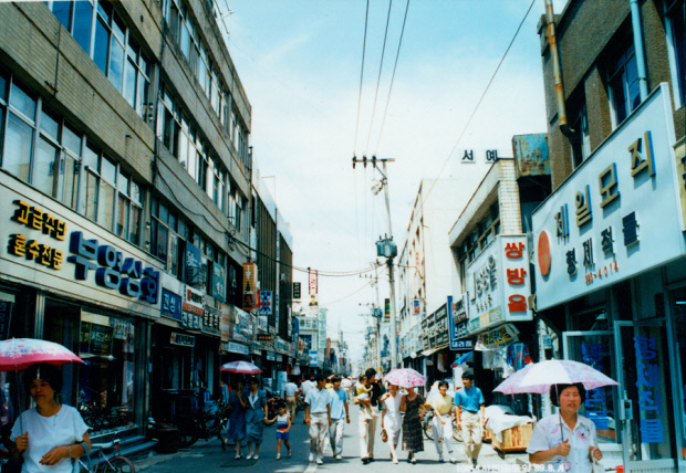 지난 1989년 충장로5가 입구의 풍경.