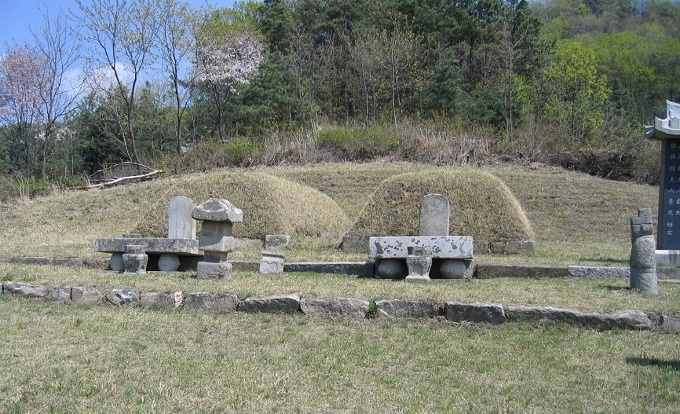 최유경 묘역.