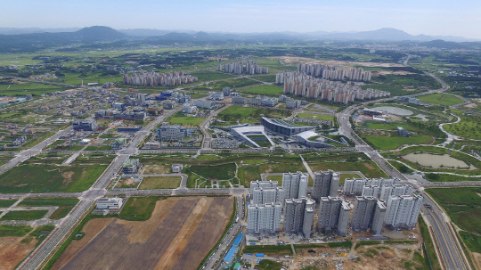 충남혁신도시로 지정된 이후 공공기관을 유치하게 될 내포신도시 전경. 사진=충남도 제공