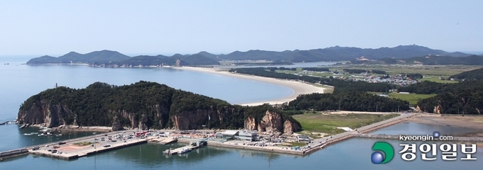 백령공항 건립 예정 부지인 백령도 진촌리 솔개간척지 일대 전경. 2020.10.26 /옹진군청 제공