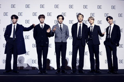 지난달 신보 '비' 기자간담회에 참석한 그룹 방탄소년단. 빅히트엔터테인먼트 제공