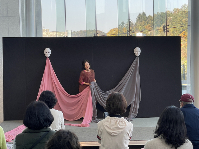 김옥희 ‘내 마음의 왼쪽과 오른쪽에 대하여’