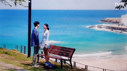 드라마 '사이코지만 괜찮아'의 메인 촬영지인 고성 아야진.