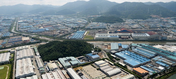창원국가산업단지 전경./경남신문DB/