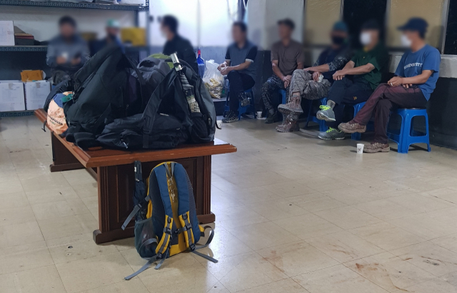 8일 새벽에 찾은 대구의 한 인력사무소 모습. 변선진 기자