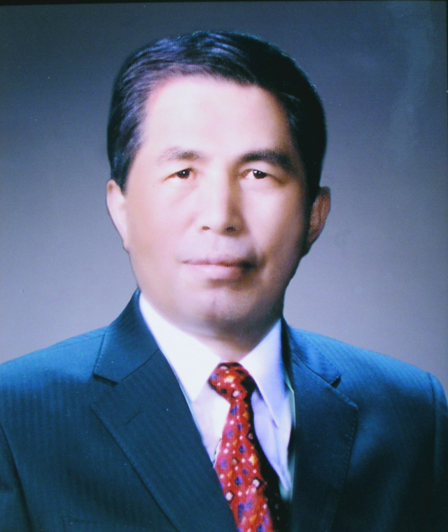 고 한영호 부경대 초대 총장.