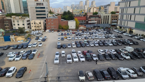 대구 동성로 일대에 들어서는 주상복합 아파트 가운데 가장 먼저 분양(더샾 동성로 센트리엘)을 확정한 공평주차장 부지 전경. 포스코건설 제공