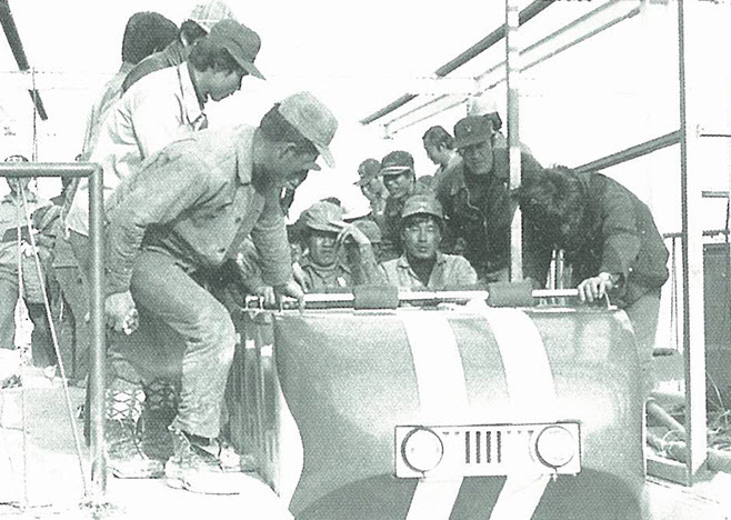 1976년 4월 시운전 중인 제트열차의 모습. /에버랜드 제공