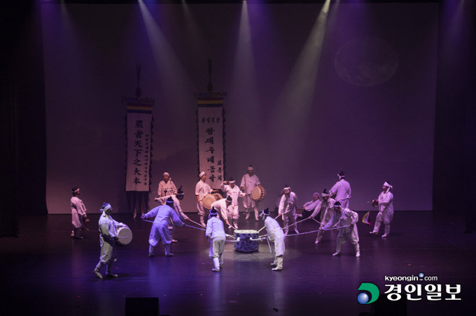 화성예술인시리즈 화통(通)./화성문화재단 제공