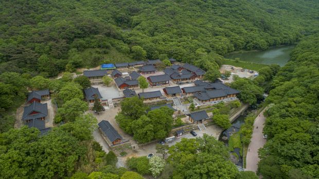 영광 불갑사 전경. 전수용은 1908년 7월 이곳에서 대동창의단을 조직, 첫 전투에 나서 일본군을 무찔렀다.