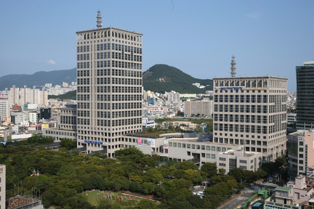 부산시청 일대. 부산일보DB
