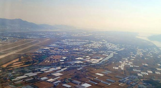 부산 강서구 김해공항 주변 모습. 부산일보DB