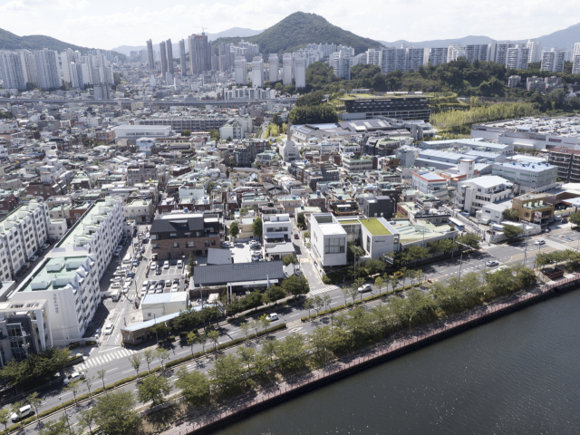 민간 주도로 만들어진 수영강변 문화예술지구가 망미골목까지 확장되면 지역의 새 관광자원이 될 전망이다. PDM파트너스 제공