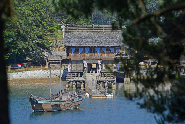창원 해양드라마세트장 전경./창원시/
