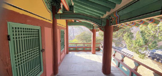 경주 옥산서원 무변루 누마루. 문화재청 제공