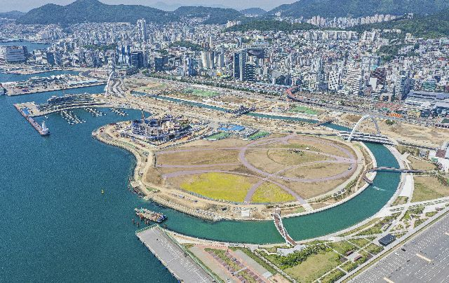 부산항 북항 1단계 재개발 공공시설 전경. 부산일보DB