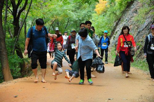대전 장동산림욕장 계족산 황톳길. 사진=대전일보DB