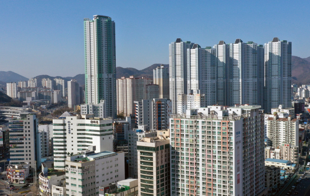 창원시 마산회원구 아파트 단지./경남신문DB/