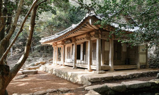 정약용이 10여 년간 머물렀던 강진 만덕산 기슭 다산초당.