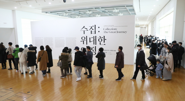29일 부산시립미술관에서 열리고 있는 이건희 컬렉션 한국 근현대 미술 특별전 ‘수집: 위대한 여정’의 마지막 전시일을 맞아 많은 시민들이 미술관을 찾아 작품을 관람했다. 정대현 기자 jhyun@