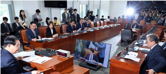 지난 17일 국회 윤리특위 전체회의 모습. 사진=연합뉴스