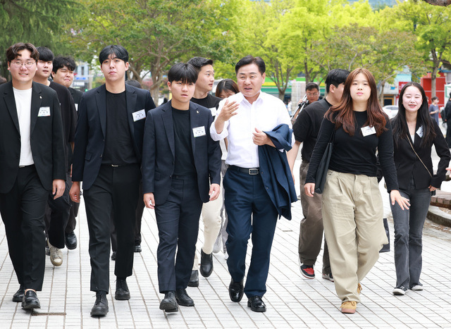 김관영 전북도지사가 7일 도내 대학생들과 소통의 시간을 가졌다. /사진제공=전북도