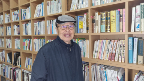 ◇최근 소설집 ‘굿’을 펴낸 전상국 소설가가 강원일보와 인터뷰를 하고 있다.