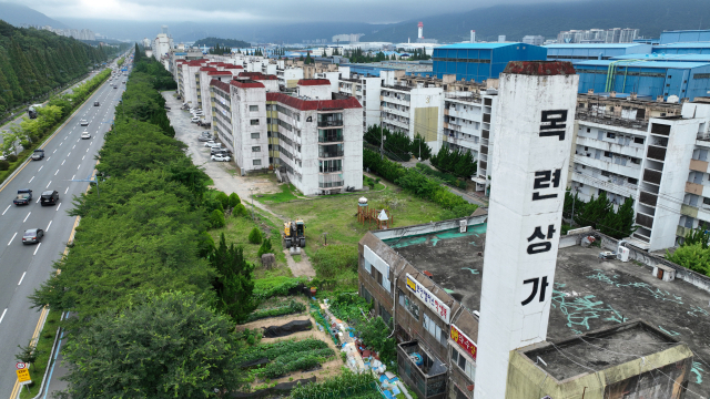 창원시 성산구 내동의 내2구역 내 노후 아파트인 목련아파트, 내동아파트 단지 전경./김승권 기자/
