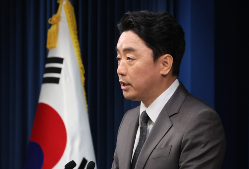 강훈식 대통령 비서실장이 23일 용산 대통령실에서 장관 후보자 지명 관련 브리핑을 하고 있다. /연합뉴스 제공