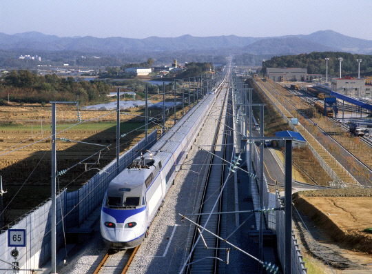 KTX 모습. 국가철도공단 제공