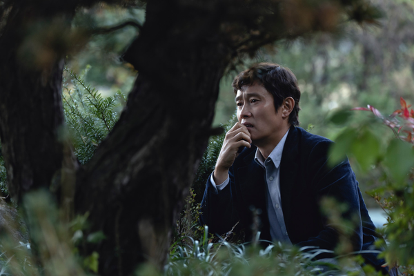 영화 ‘어쩔수가없다’ 스틸컷. /CJ ENM·모호필름 제공