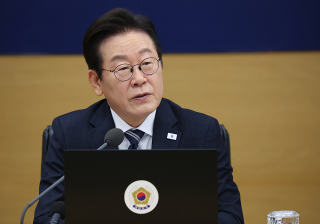 이재명 대통령이 16일 정부세종청사에서 열린 제42회 국무회의에서 발언하고 있다. 연합뉴스