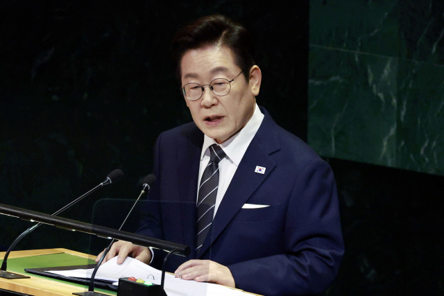 이재명 대통령이 23일(현지시간) 미국 뉴욕 유엔본부 총회장에서 기조연설을 하고 있다.사진= 연합뉴스