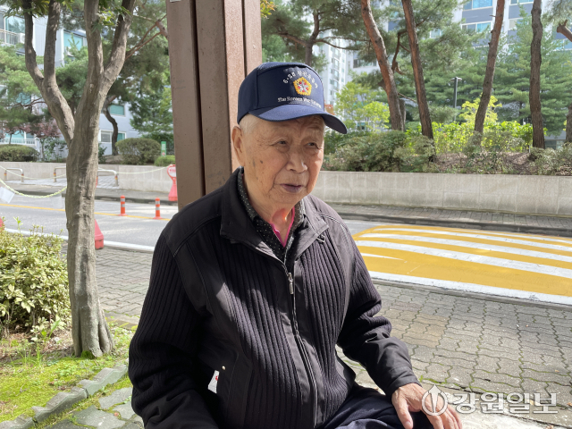 6·25 참전용사 손용태(93)씨가 당시 승리했던 기억을 떠올리며 자랑스러워하고 있다.