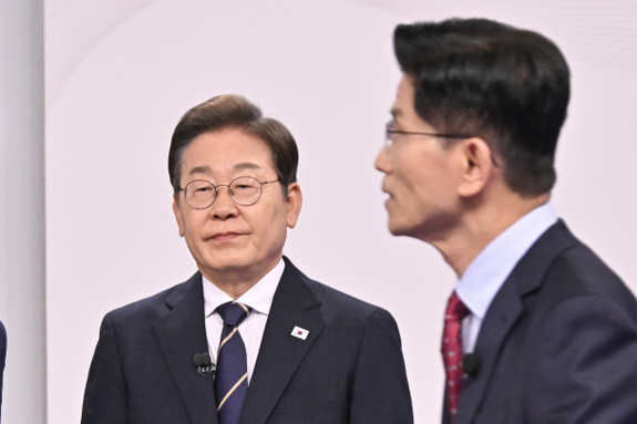 (매일신문) 성남 시민들 "이재명 기본소득 큰 도움"…"김문수 GTX, 교통 편리하게 해줘"