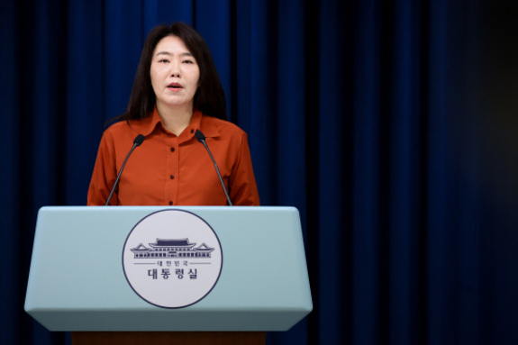 (대전일보) 대통령실 "한미 관세협상, 영점 맞춰가는 중…국익 최대한 관철"