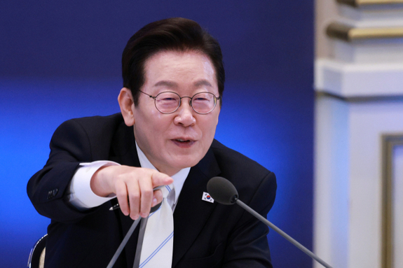 (매일신문) 지방 공항 사업 곳곳서 난관…다시 드리운 '탈원전' 그림자까지