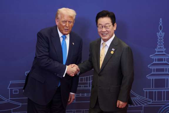 (매일신문) 트럼프 "한국 핵추진 잠수함 건조 승인"