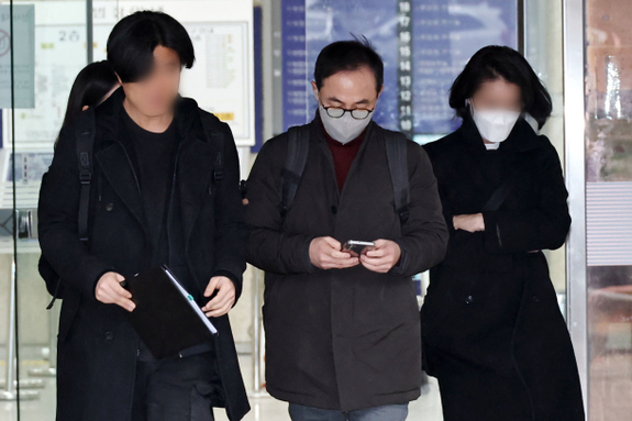 (매일신문) '尹 관저 이전 특혜' 김오진 전 국토차관 구속영장 발부