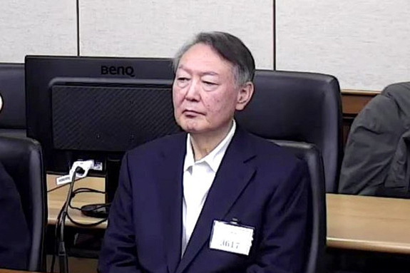 (강원일보) [속보]윤석열측, '내란 우두머리 혐의' 1심 무기징역 불복해 항소…"모순된 판단·정치적 배경에 침묵 않겠다"