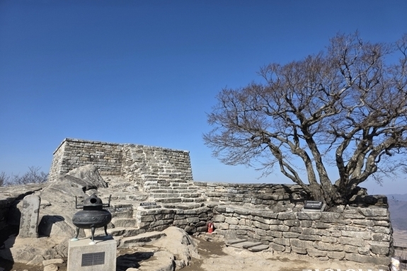 (경인일보) 민족 동질성의 키워드, 마니산 참성단 [강화 속 고려를 찾아서·(29)]