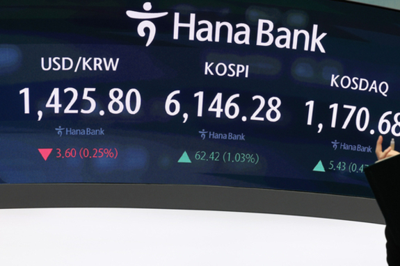 (대전일보)코스피, 장중 6200선 뚫었다…삼전·하닉도 신고가