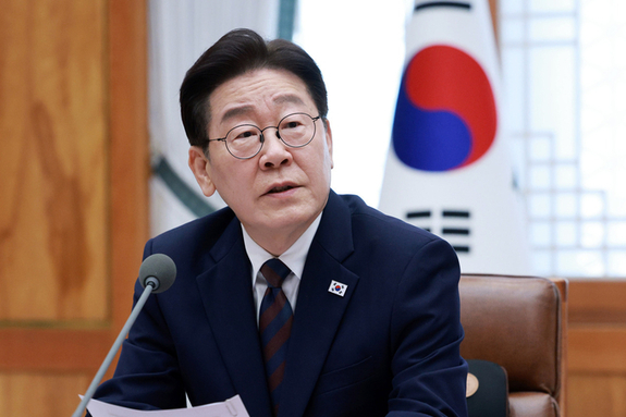 (대전일보) 李 대통령 "최악의 상황까지 염두…석유 최고가격제 신속 시행"