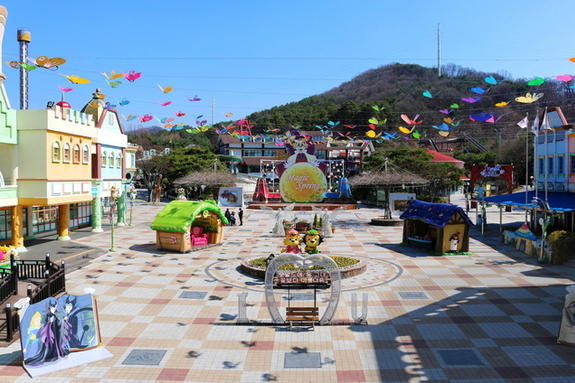 (대전일보)늑구 탈출에 휴장 장기화, 재창조는 불투명… 애물단지 기로 선 오월드